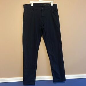 Men’s DKNY Bedford Straight Jeans 34x32b- soft cotton feel